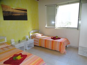 Internet - Schöner Bungalow direkt am Sandstrand auf Sizilien by Interhome (Marina di Modica)
