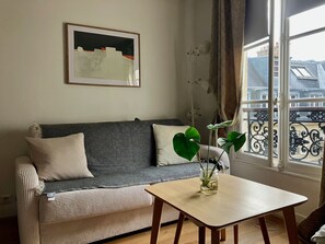 TV - 35 Quadratmeter großes Studio neben dem Place Vendôme by Interhome (Paris)