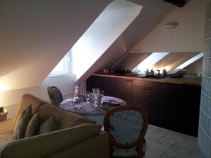 Interior - Schöner romantischer Blick auf die Seine by Interhome (Paris)