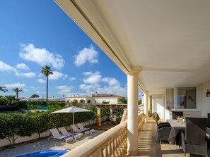 Outdoor dining - Villa Rafael Menorca by Interhome (Punta Prima)