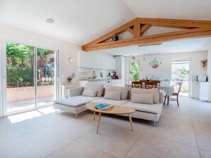 TV, fireplace, DVD player - "Villa Cypangha" by Interhome (Sainte Maxime)