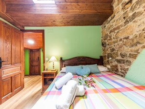2 bedrooms, Internet