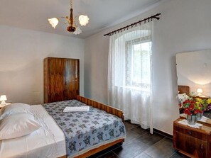 3 bedrooms, Internet - Romantische Villa mit weitläufigem Garten by Interhome (Pićan)