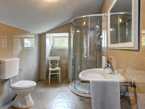 Towels - Romantische Villa mit weitläufigem Garten by Interhome (Pićan)