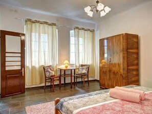 3 bedrooms, Internet - Romantische Villa mit weitläufigem Garten by Interhome (Pićan)