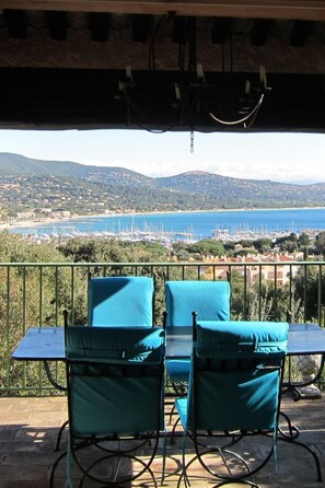 Outdoor dining - "La Mignonette" mit Meerblick by Interhome (Cavalaire)
