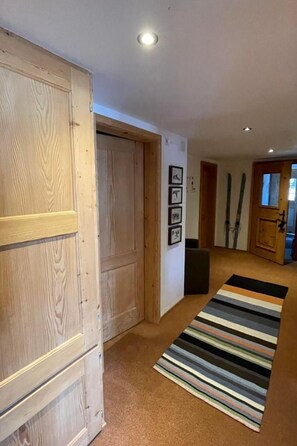 Interior - Chesa Urezza by Interhome (Samedan)
