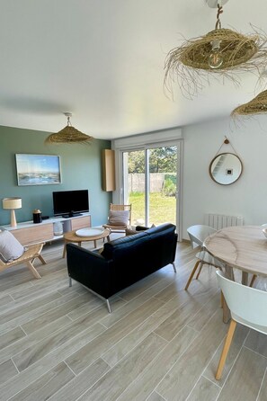 TV - Haus im Erdgeschoss in Strandnähe by Interhome (Portbail)