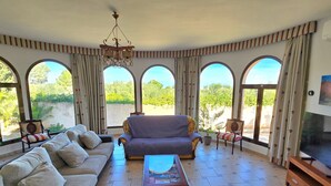 TV - Castell Villa Bohío Mallorca by Interhome (Bahia Azul)