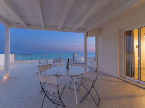 in Donnalucata mit Grill und Terrasse by Interhome