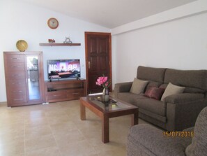 TV - Wohnung "la Palmera" mit privatem Garten by Interhome (Breña Baja)