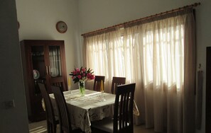 Dining - Wohnung "la Palmera" mit privatem Garten by Interhome (Breña Baja)