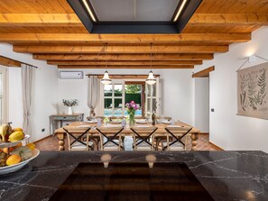 Dining - Luxusferien Villa Paolina mit privatem Pool by Interhome (Fabci)