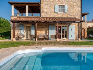 Pool - Luxusferien Villa Paolina mit privatem Pool by Interhome (Fabci)