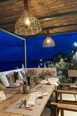 Outdoor dining - Kleine Villa an der Cote d´Azur by Interhome (Les Issambres)