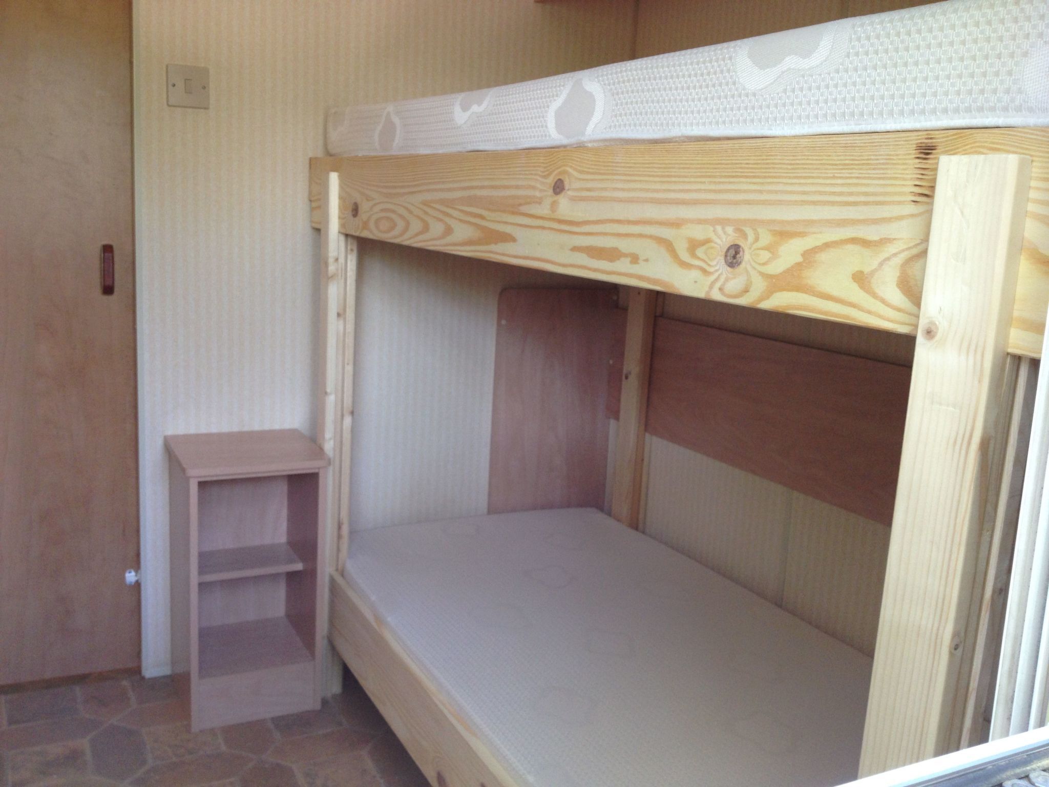 2 bedrooms, internet