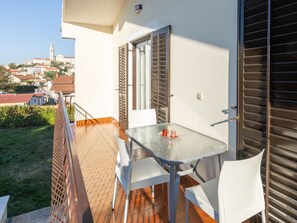 Outdoor dining - Ferienvilla "Casa Jurican" by Interhome (Fabci)