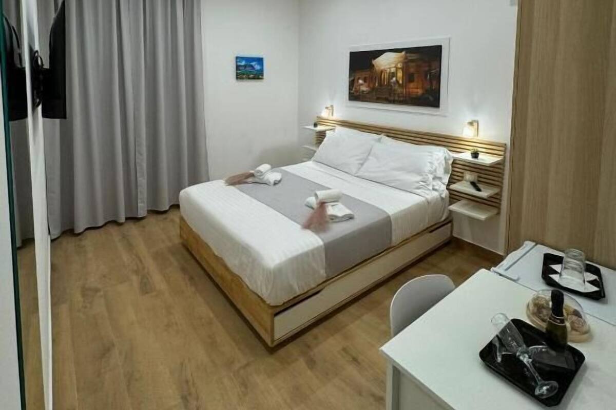 Memory-foam beds, minibar, in-room safe, desk