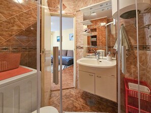Towels - Wohnung "Domili" mit eigener Terrasse by Interhome (Buzinija)