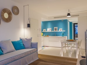 Living area - Charmante Wohnung in Donnalucata mit Möblierter Terrasse by Interhome (Scicli)