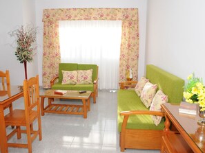 Living area - Helles Appartement im Erdgeschoss by Interhome (Vecindario)