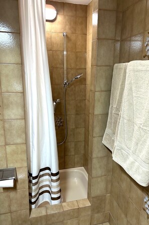 Bathroom - Wohnung Grün by Interhome (La Punt-Chamues-ch)