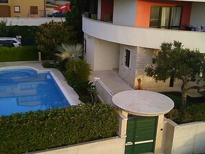 Pool - Moderne Ferienwohnung mit Balkonen mit Meerblick by Interhome (Medulin/Ližnjan)