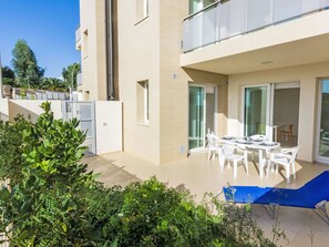 Outdoor dining - Appartamento con 3 camere al piano terra by Interhome (Cava d'Aliga)