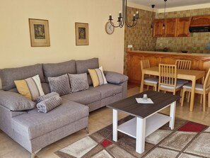 Living area - Ruhige Ferienwohnung mit Pool und Meerblick by Interhome (Los Gigantes)