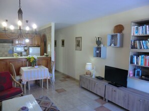 Interior - Ruhige Ferienwohnung mit Pool und Meerblick by Interhome (Los Gigantes)
