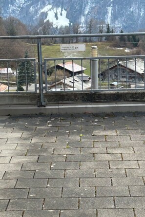 Balcony - Pollux 4-Bett-Appartement by Interhome (Hasliberg)