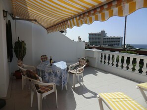 Outdoor dining - Apartment Adelfa by Interhome (Los Gigantes)
