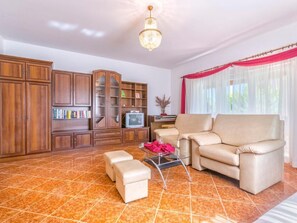 TV - für 5 Personen ca. 110 m² in Ližnjan, Istrien (Medulin und Umgebung) by Interhome (Medulin/Ližnjan)