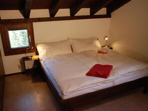 1 bedroom, Internet - Etzliberg by Interhome (La Punt-Chamues-ch)
