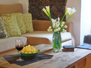 TV, fireplace - mit Schwimmbad nur für Erwachsene by Interhome (La Esperanza)