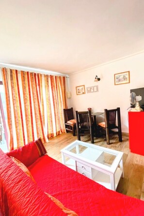 Fireplace - BALI - Subtropen-Domizil SAN MARCOS WIFI + PARKEN FREI by Interhome (San Marcos)