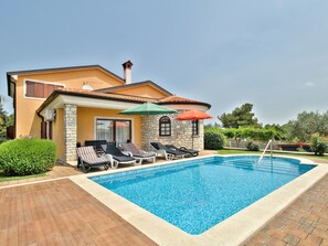 Pool - Schöne Ferienvilla Morena mit Pool by Interhome (Buje)