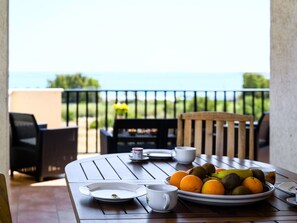 Outdoor dining - Casamici by Interhome (Sampieri)