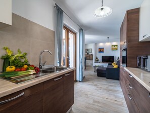 Fridge, microwave, oven, dishwasher - Elegantes Escape mit Pool und Panoramablick by Interhome (Brovinje)