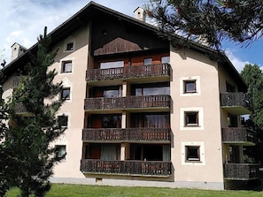 Exterior - Belvair Chamues-ch by Interhome (La Punt-Chamues-ch)