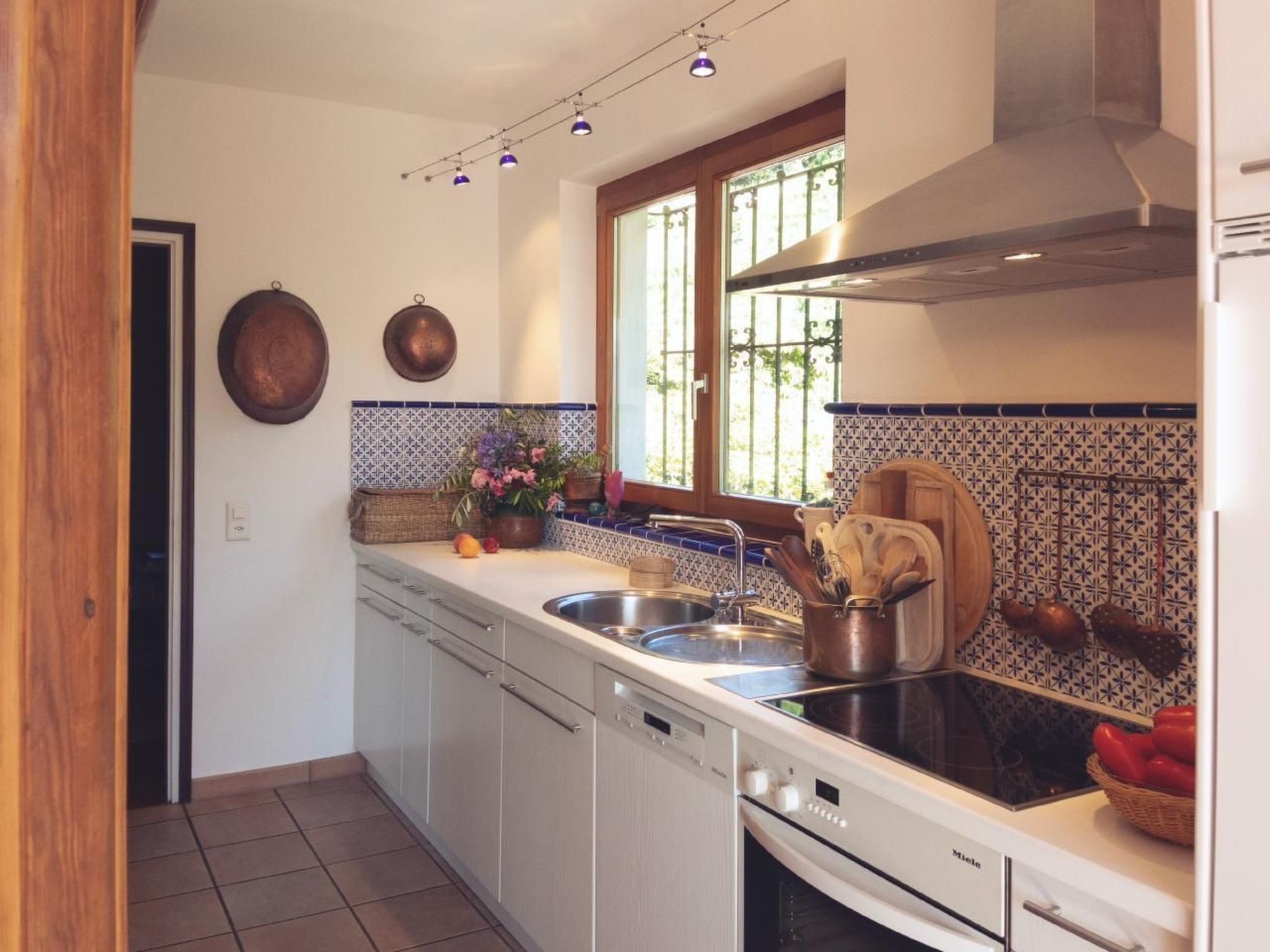 Réfrigérateur, four, lave-vaisselle