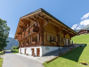Esterni