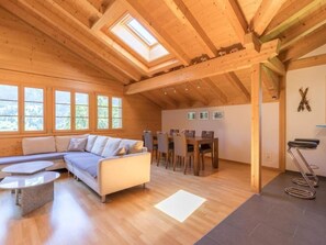 TV, DVD player - Bergtraum by Interhome (Grindelwald)