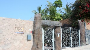 Unclassified image, 3 of 65, button - Chalet "Anais luxury villas" by Interhome (Armeñime)