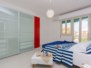 2 bedrooms, Internet - Talete, im Zentrum 40 m vom Strand entfernt by Interhome (Marina di Ragusa)