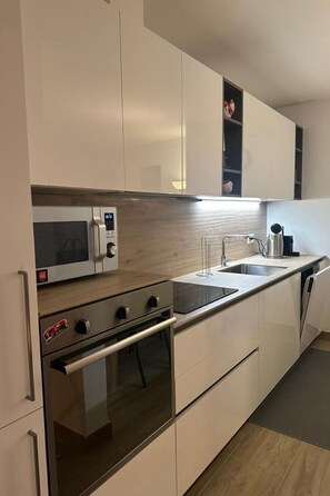 Fridge, microwave, oven, dishwasher - Chesa Sur Val by Interhome (St. Moritz)