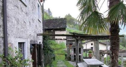 UrsprĂŒngliches, stilvolles Rustico by Interhome