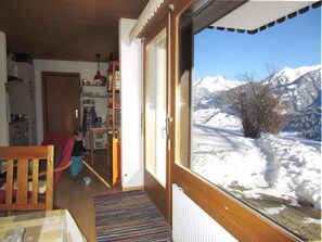 Interior - Sonnige Ferienwohnung mit Terrasse,idyllische Lage by Interhome (Lumbrein)