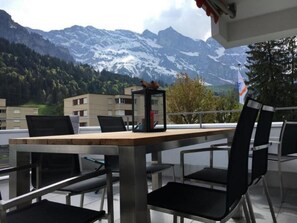 Outdoor dining - Gemütliche Ferienwohnung in Engelberg by Interhome (Engelberg)