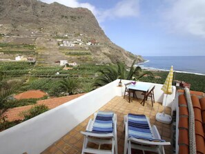Outdoor dining - Casa Buganvilla by Interhome (Hermigua)